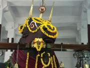 ブル寺院のナンディ像